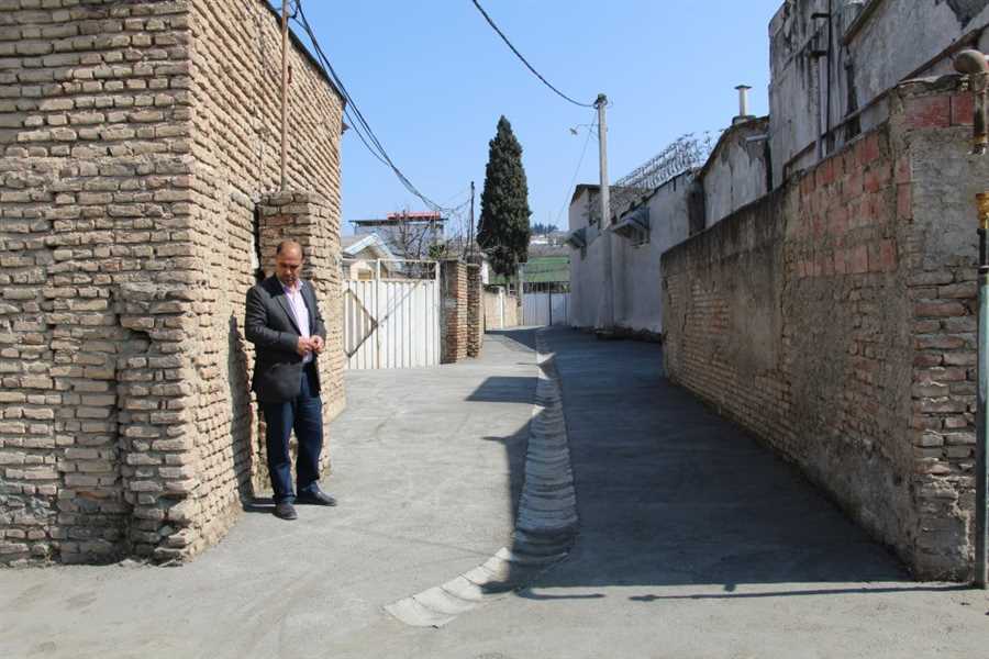 روسازی بتنی کوچه بزرگمهر در منطقه رباط خلیل شهر